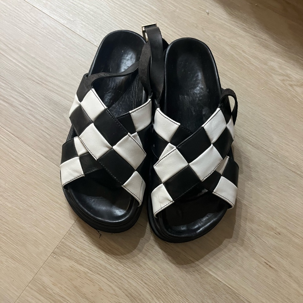 ALOHAS Black and White Woven Strap Sandals